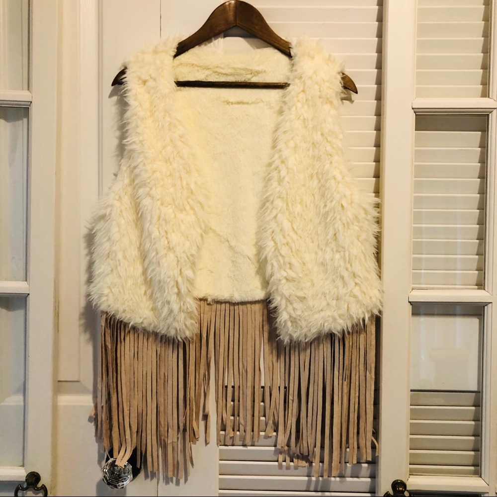 NWT Faux Fur Fringe Vest